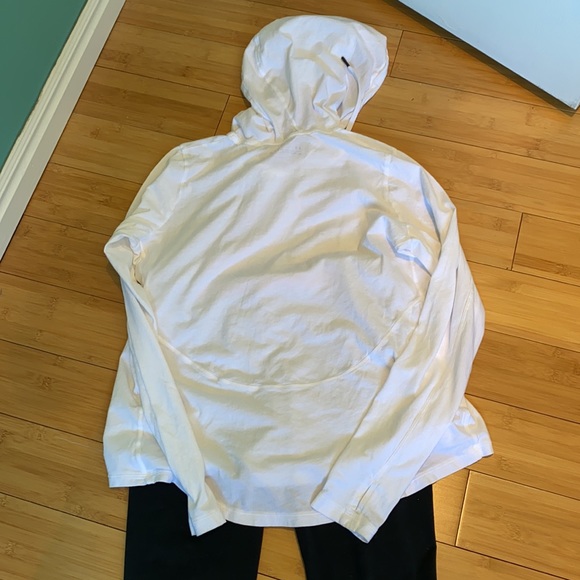 Under Armour Light Weight Hoodie with Stars - Picture 4 of 4